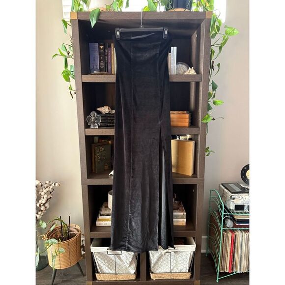 NWOT Miscreants Revolve Cupid Black Velvet Strapless Maxi Dress Size US 4 / UK 8 - Picture 10 of 11